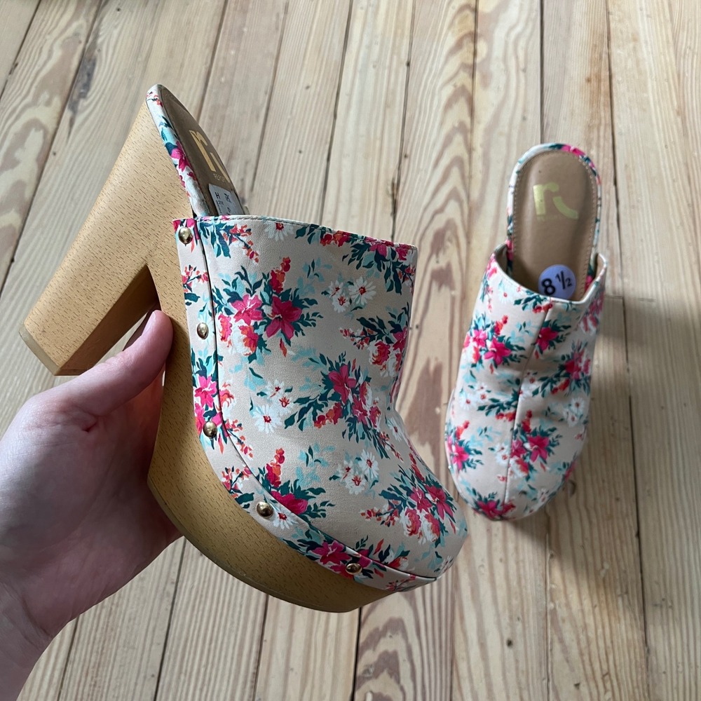 Report Floral Platform Clogs Womens 8.5 Beige Pink Studded Wood Block Heel Mules